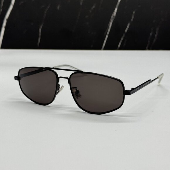 NEW BOTTEGA VENETA BV1125S 001 AVIATOR BLACK UNISEX SUNGLASSES BOTTEGA VENETA - Picture 3 of 11